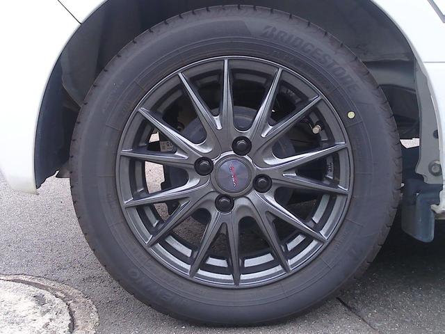 Ｎ－ＢＯＸ Ｇ・Ｌホンダセンシング　衝突被害軽減ブレーキ　純正ナビ　Ｂカメラ　禁煙車　ＥＴＣ　スライドドア　レーンキープアシスト　Ｂｌｕｅｔｏｏｔｈ接続　フルセグＴＶ　社外品アルミ　スマートキー（19枚目）