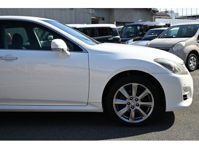 クラウン 2.5アスリート ナビパッケージ バックモニター 純正ナビ フルセグTV ドライブレコーダー前後 トランクイージークローザー パワーシート クルーズコントロール ETC サイドカメラ付き スマートキー HIDヘッドライト 純正アルミ(18枚目)