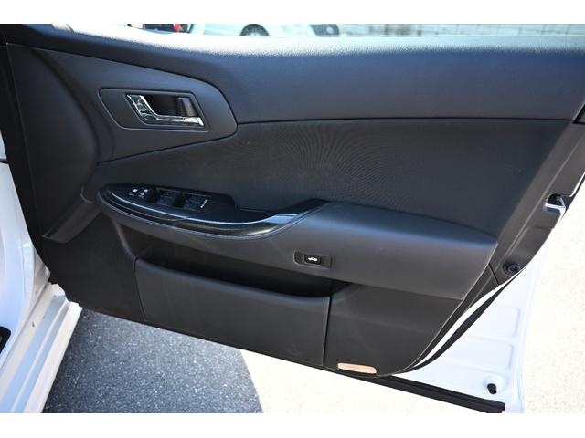 クラウン 2.5アスリート ナビパッケージ バックモニター 純正ナビ フルセグTV ドライブレコーダー前後 トランクイージークローザー パワーシート クルーズコントロール ETC サイドカメラ付き スマートキー HIDヘッドライト 純正アルミ(36枚目)