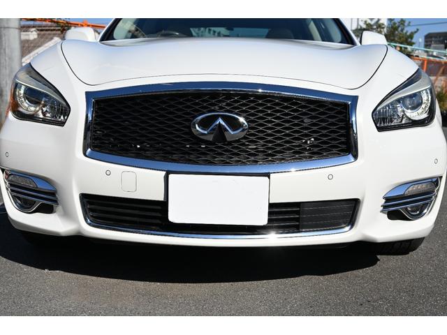 フーガハイブリッド ベースグレード　全方位運転支援システム　本革シート　アラウンドビューモニター　シートヒーター／シートエアコン　クルーズコントロール　禁煙車　ＥＴＣ　ＬＥＤヘッドライト　障害物センサー　ナビ　テレビ　パワーシート（13枚目）