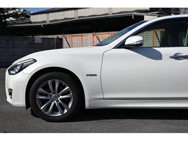 フーガハイブリッド ベースグレード　全方位運転支援システム　本革シート　アラウンドビューモニター　シートヒーター／シートエアコン　クルーズコントロール　禁煙車　ＥＴＣ　ＬＥＤヘッドライト　障害物センサー　ナビ　テレビ　パワーシート（16枚目）