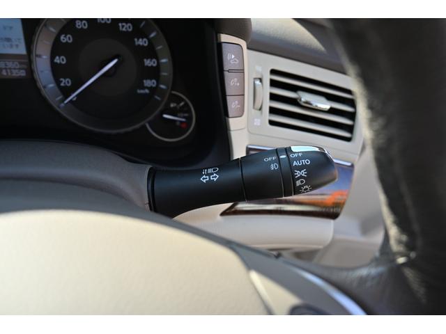 フーガハイブリッド ベースグレード　全方位運転支援システム　本革シート　アラウンドビューモニター　シートヒーター／シートエアコン　クルーズコントロール　禁煙車　ＥＴＣ　ＬＥＤヘッドライト　障害物センサー　ナビ　テレビ　パワーシート（46枚目）