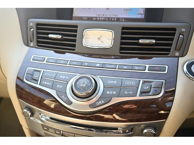 フーガハイブリッド ベースグレード　全方位運転支援システム　本革シート　アラウンドビューモニター　シートヒーター／シートエアコン　クルーズコントロール　禁煙車　ＥＴＣ　ＬＥＤヘッドライト　障害物センサー　ナビ　テレビ　パワーシート（52枚目）