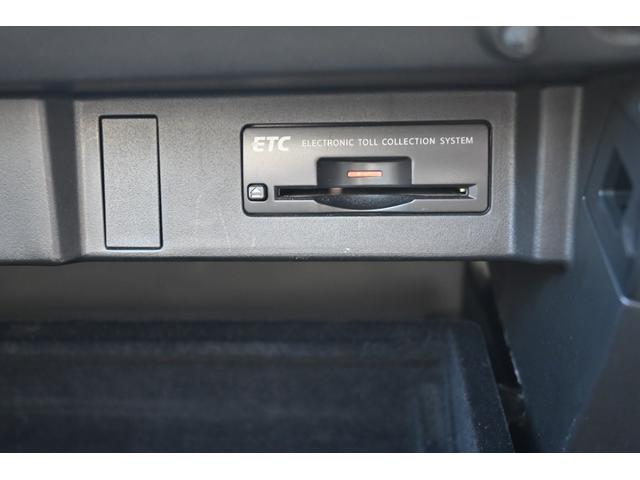 フーガハイブリッド ベースグレード　全方位運転支援システム　本革シート　アラウンドビューモニター　シートヒーター／シートエアコン　クルーズコントロール　禁煙車　ＥＴＣ　ＬＥＤヘッドライト　障害物センサー　ナビ　テレビ　パワーシート（53枚目）