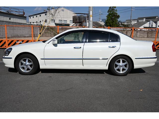 シーマ ４５０ＸＬ　ワンオーナー　クルーズコントロール　ＨＩＤヘッドライト　パワーシート　純正アルミホイール　ＥＴＣ　禁煙車　純正キーレス　車検整備付き　ＭＴモード付き　エアコン　盗難防止装置（8枚目）