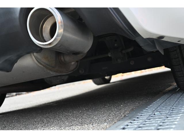 ８６ ＧＴリミテッド　クラッチオーバーホール済み　ＴＲＤ製（フェンダーフィン　前後ブレーキパッド）　ケンウッド製ナビ　フルセグＴＶ　バックモニター　Ｂｌｕｅｔｏｏｔｈ接続　ハーフレザーシート　シートヒーター　リアスポイラー（28枚目）