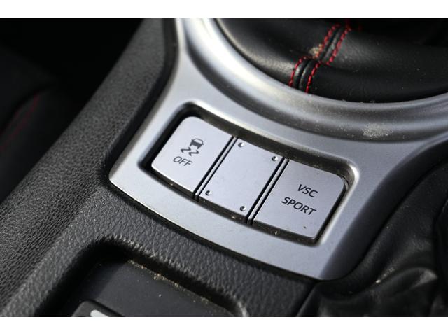 ８６ ＧＴリミテッド　クラッチオーバーホール済み　ＴＲＤ製（フェンダーフィン　前後ブレーキパッド）　ケンウッド製ナビ　フルセグＴＶ　バックモニター　Ｂｌｕｅｔｏｏｔｈ接続　ハーフレザーシート　シートヒーター　リアスポイラー（52枚目）