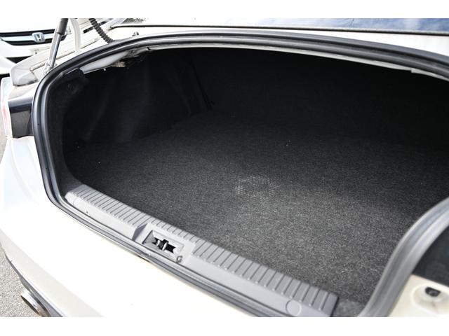 ８６ ＧＴリミテッド　クラッチオーバーホール済み　ＴＲＤ製（フェンダーフィン　前後ブレーキパッド）　ケンウッド製ナビ　フルセグＴＶ　バックモニター　Ｂｌｕｅｔｏｏｔｈ接続　ハーフレザーシート　シートヒーター　リアスポイラー（68枚目）