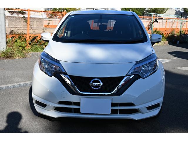 ノート １５Ｓ　日産純正メモリーナビ　フルセグＴＶ　Ｂｌｕｅｔｏｏｔｈ接続　ＥＴＣ　禁煙車　キーレス（7枚目）