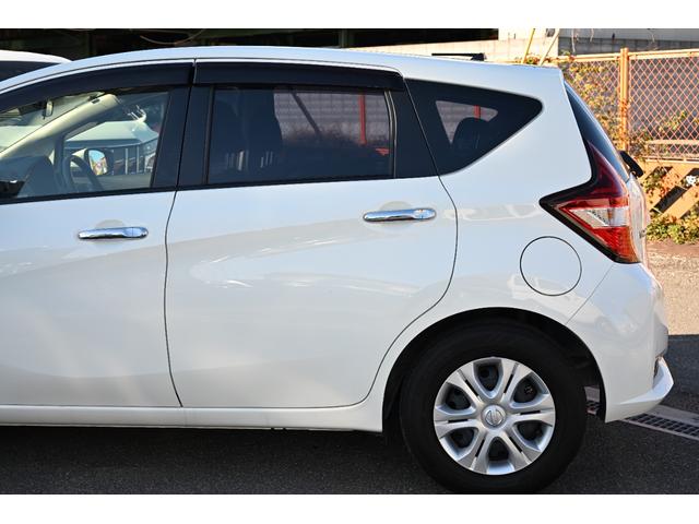 ノート １５Ｓ　日産純正メモリーナビ　フルセグＴＶ　Ｂｌｕｅｔｏｏｔｈ接続　ＥＴＣ　禁煙車　キーレス（16枚目）