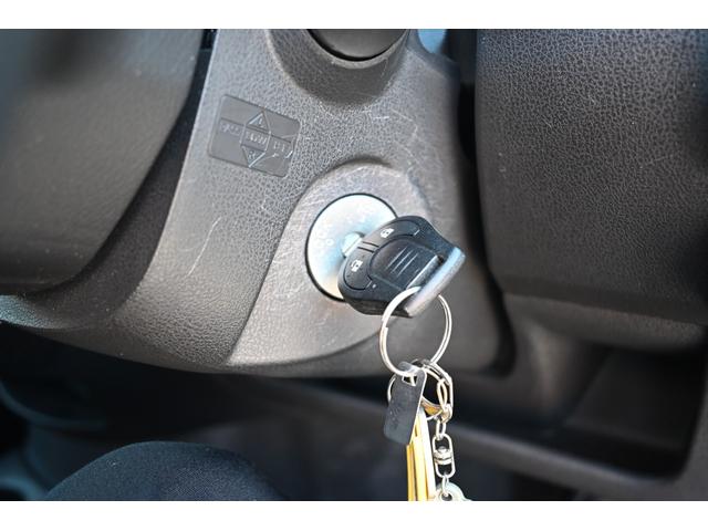 ノート １５Ｓ　日産純正メモリーナビ　フルセグＴＶ　Ｂｌｕｅｔｏｏｔｈ接続　ＥＴＣ　禁煙車　キーレス（51枚目）