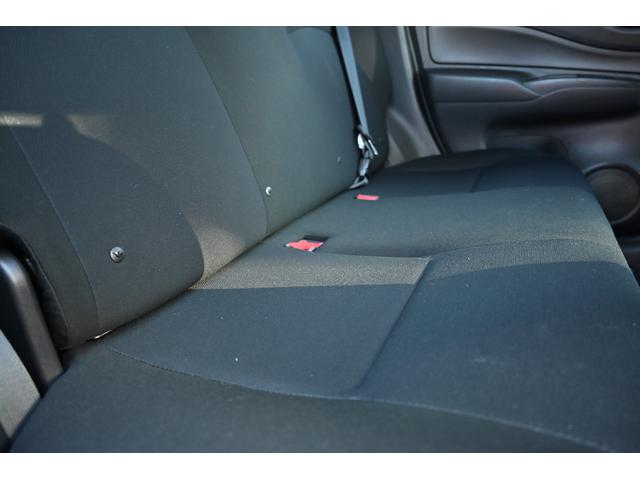 ノート １５Ｓ　日産純正メモリーナビ　フルセグＴＶ　Ｂｌｕｅｔｏｏｔｈ接続　ＥＴＣ　禁煙車　キーレス（61枚目）