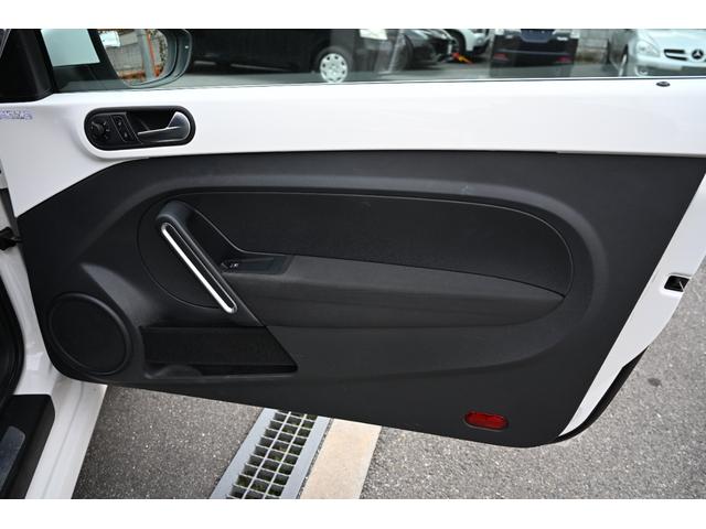 ザ・ビートル デザイン フルセグTV ナビ Bluetooth接続 前後パークセンサー HIDヘッドライト キーレス鍵2個 ETC 禁煙車 クリアランスソナー ターボ 純正アルミホイール 盗難防止装置 障害物センサー(35枚目)