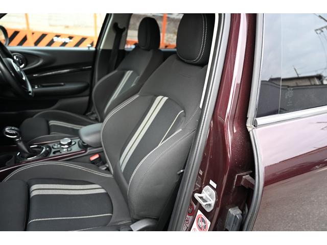 ＭＩＮＩ クーパーＳ　クラブマン　純正ナビ　Ｂｌｕｅｔｏｏｔｈ接続　バックカメラ　クルーズコントロール　ターボ車　ＥＴＣ　クリアランスソナー　エンジンプッシュスタート　ＨＩＤヘッドライト　禁煙車　スマートキー２個　障害物センサー（68枚目）