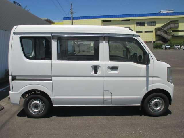 NV100クリッパーバン DX ハイルーフ 5AGS車 純正SDナビフルセグTV・バックカメラ付き(16枚目)