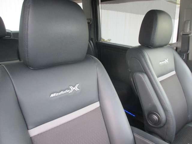 ステップワゴン 　（１０インチナビ）　ワンオーナー車／プレミアムインターナビ１０インチＴＶ／全方位カメラ／わくわくゲート／モデューロＸ専用ＡＷ／モデューロ専用エクステリア／モデューロＸ専用インテリア／２．０ＥＴＣ（17枚目）