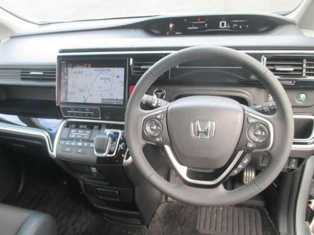 ステップワゴン 　（１０インチナビ）　ワンオーナー車／プレミアムインターナビ１０インチＴＶ／全方位カメラ／わくわくゲート／モデューロＸ専用ＡＷ／モデューロ専用エクステリア／モデューロＸ専用インテリア／２．０ＥＴＣ（18枚目）