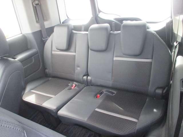 ステップワゴン 　（１０インチナビ）　ワンオーナー車／プレミアムインターナビ１０インチＴＶ／全方位カメラ／わくわくゲート／モデューロＸ専用ＡＷ／モデューロ専用エクステリア／モデューロＸ専用インテリア／２．０ＥＴＣ（41枚目）