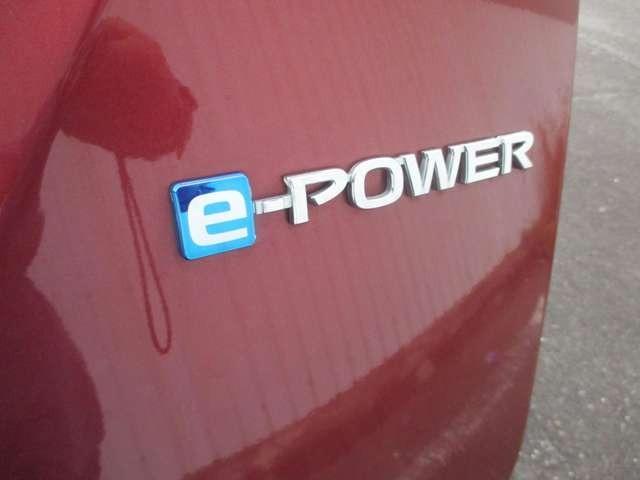 セレナ e-パワー ハイウェイスターV ワンオーナー車/純正10インチナビ/メーカーオプション後席モニター/防水シート/赤&黒ツートンカラー/プロパイロット/ETC/両側パワードア/BSM/デジタルインナーミラー(28枚目)