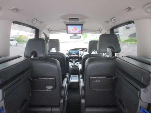 セレナ e-パワー ハイウェイスターV ワンオーナー車/純正10インチナビ/メーカーオプション後席モニター/防水シート/赤&黒ツートンカラー/プロパイロット/ETC/両側パワードア/BSM/デジタルインナーミラー(31枚目)