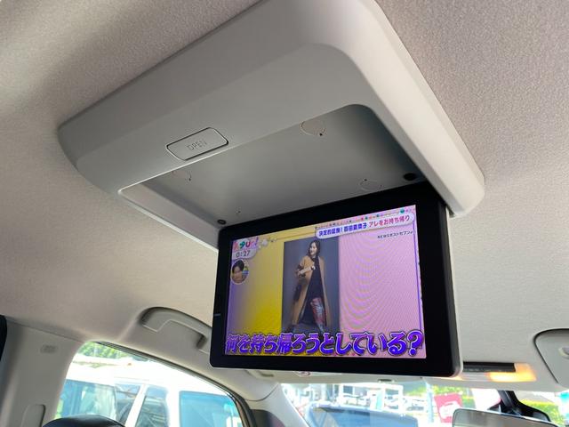 セレナ 日産 ハイウェイスター 天井モニター 大型９インチナビフルセグｔｖバックカメラブルートゥースブルーレイ 全方位カメラ ドラレコ 両側電動スライドドア アイドリングストップ クラッチィオ 禁煙車 １オーナー パーキングアシスト 兵庫県 ハイウェイスター