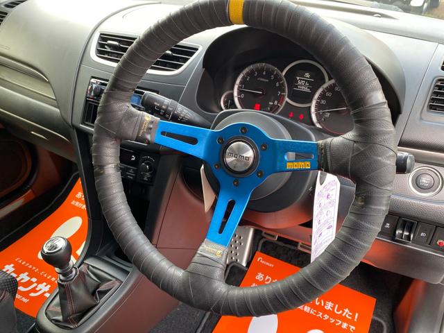 ベースグレード 新品17インチアルミ 新品タイヤ MOMOステアリング 6MT 禁煙車 フォグ プッシュスタート 純正あり ディスチャージライト(4枚目)