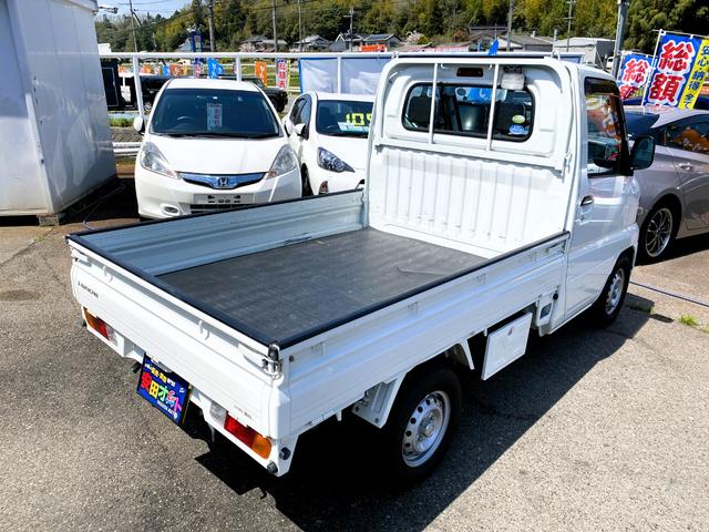 ＶＸ－ＳＥ　４０００　ｋｍ　４ＷＤ　ＡＣ　ＰＳ　５ＭＴ　工具箱　ＨＩＬＯ切替　シート破れなし　ゲートプロテクター　荷台マット　荷台チェーン　禁煙車(18枚目)