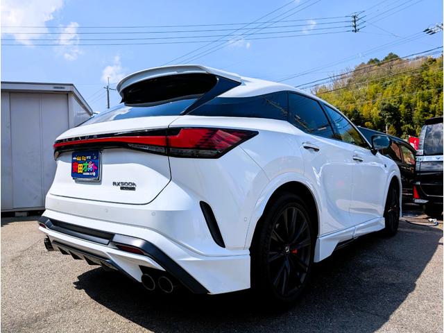ＲＸ ＲＸ５００ｈ　Ｆスポーツパフォーマンス　ＴＲＤエアロ（Ｆ／Ｓ／Ｒ）　サンルーフ　ＴＲＤマフラー　全方位モニター　オレンジキャリパー　デジタルミラー　ブラインドスポット　全席シートエアー＆ヒーター　ナビフルセグＴＶＢＴ　革シート　パワーゲート（29枚目）