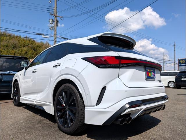 ＲＸ ＲＸ５００ｈ　Ｆスポーツパフォーマンス　ＴＲＤエアロ（Ｆ／Ｓ／Ｒ）　サンルーフ　ＴＲＤマフラー　全方位モニター　オレンジキャリパー　デジタルミラー　ブラインドスポット　全席シートエアー＆ヒーター　ナビフルセグＴＶＢＴ　革シート　パワーゲート（36枚目）