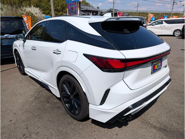 ＲＸ ＲＸ５００ｈ　Ｆスポーツパフォーマンス　ＴＲＤエアロ（Ｆ／Ｓ／Ｒ）　サンルーフ　ＴＲＤマフラー　全方位モニター　オレンジキャリパー　デジタルミラー　ブラインドスポット　全席シートエアー＆ヒーター　ナビフルセグＴＶＢＴ　革シート　パワーゲート（37枚目）