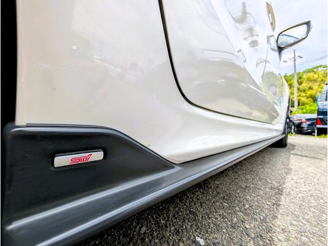 レヴォーグ ２．０ＳＴＩスポーツアイサイト　ＳＴＩエアロ（Ｆ／Ｓ／Ｒ）　衝突軽減ブレーキサポート　デジタルインナーミラー　カロッツェリア大型ナビフルセグＴＶバックカメラブルートゥース　ブラインドスポットモニター　ＳＳＲ１８アルミ　レザーシート（8枚目）