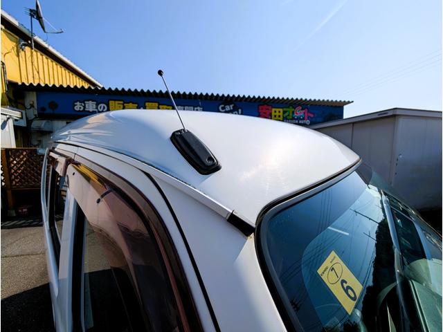 ハイゼットカーゴ ＤＸ　ハイルーフ　車内ルーフボックス　２列目シート収納で荷室大　両側スライド　４速ＡＴ（2枚目）
