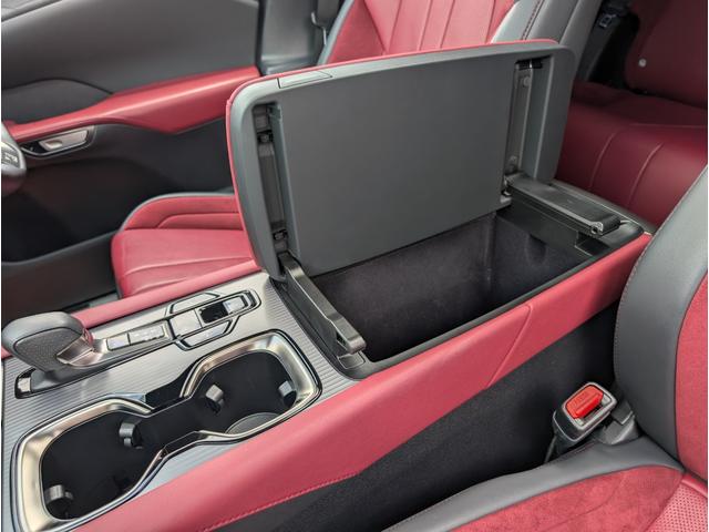 ＲＸ ＲＸ５００ｈ　Ｆスポーツパフォーマンス　ＴＲＤエアロ（Ｆ／Ｓ／Ｒ）　パノラマルーフ　デジタルインナーミラー　ブラインドスポットモニター　全方位モニター　リヤフィルム施工済み　Ｆスポキャリパー　全席エアーシート＆ヒーター　ＴＶキャンセラー（47枚目）