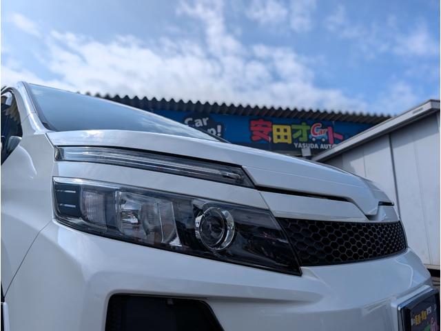 ヴォクシー ＺＳ　Ｇ’ｓ　フリップダウン／大型ナビ／新品４本タイヤ／フルセグＴＶバックカメラブルートゥース／衝突軽減ブレーキサポート／両側パワースライドドア／ドラレコ／ＬＥＤビーム／Ｇ’ｓ専用シート／７人乗り／クルコン／禁煙車（12枚目）