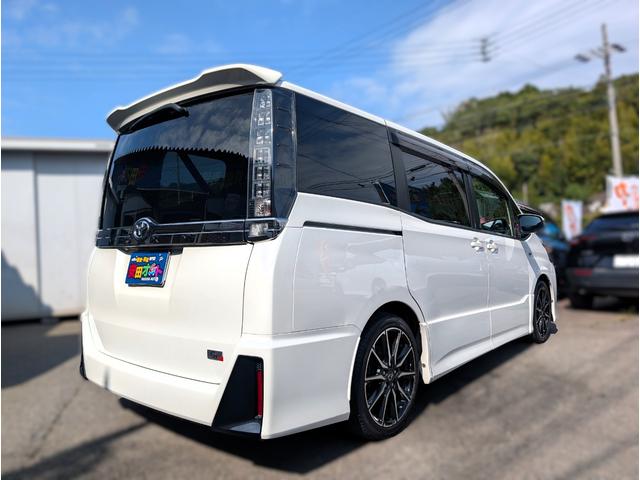 ヴォクシー ＺＳ　Ｇ’ｓ　フリップダウン／大型ナビ／新品４本タイヤ／フルセグＴＶバックカメラブルートゥース／衝突軽減ブレーキサポート／両側パワースライドドア／ドラレコ／ＬＥＤビーム／Ｇ’ｓ専用シート／７人乗り／クルコン／禁煙車（16枚目）