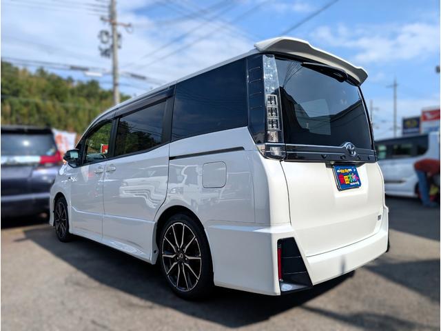 ヴォクシー ＺＳ　Ｇ’ｓ　フリップダウン／大型ナビ／新品４本タイヤ／フルセグＴＶバックカメラブルートゥース／衝突軽減ブレーキサポート／両側パワースライドドア／ドラレコ／ＬＥＤビーム／Ｇ’ｓ専用シート／７人乗り／クルコン／禁煙車（19枚目）