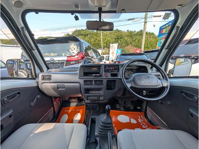 笑顔のかわいい女性スタッフも在籍しております!!