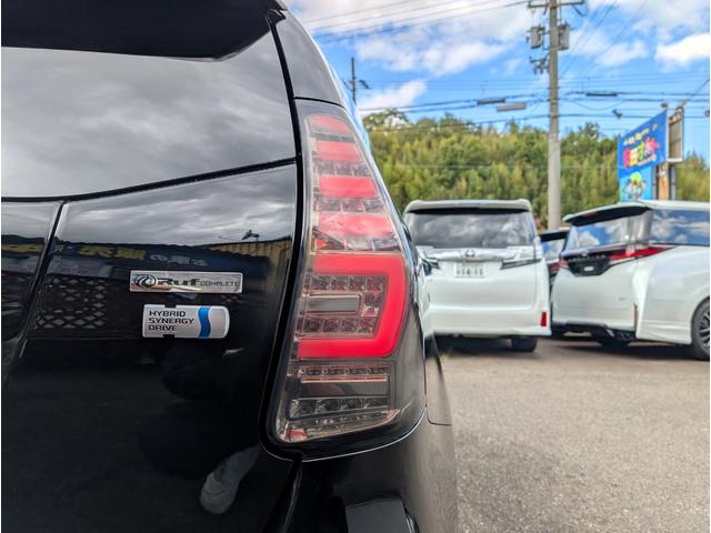 TOYOTA PRIUS ALPHA S