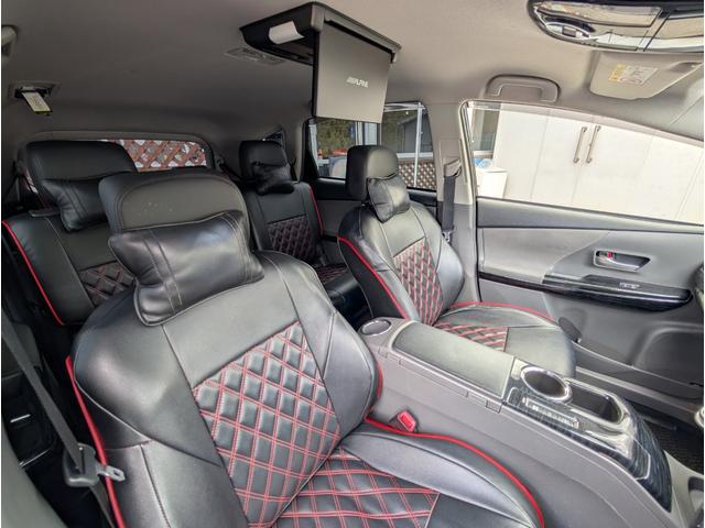 TOYOTA PRIUS ALPHA S