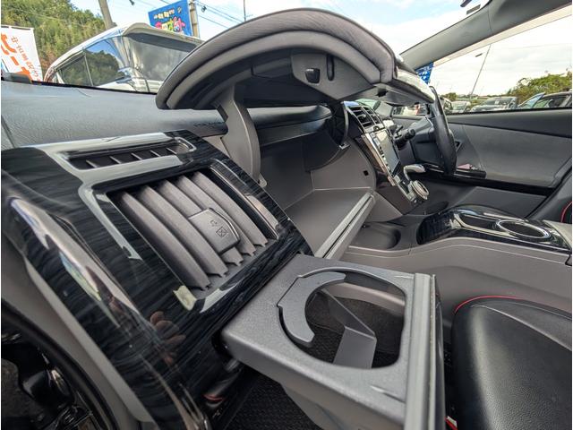 TOYOTA PRIUS ALPHA S