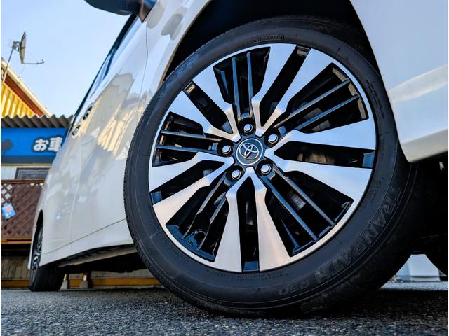 アルファード ２．５Ｓ　Ｃパッケージ　サンルーフ／天井モニター／大型ナビフルセグＴＶ／リヤパワーゲート／両側パワースライドドア／両席エアー＆ヒーターシート／ブラックレザーシート／電動オットマン／ステアリングヒーター／クルコン／ＬＥＤ／（42枚目）