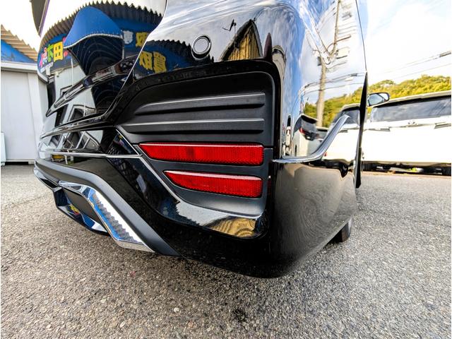 ヴォクシー Ｓ－Ｚ　モデリスタエアロ（Ｆ．Ｓ．Ｒ）　天井モニター　大型ナビフルセグＴＶ　リヤフィルム施工済み　両側パワースライドドア　前後ドライブレコーダー　ブラックハーフレザーシート　ＴＶキャンセラー　禁煙車　７人乗り（8枚目）