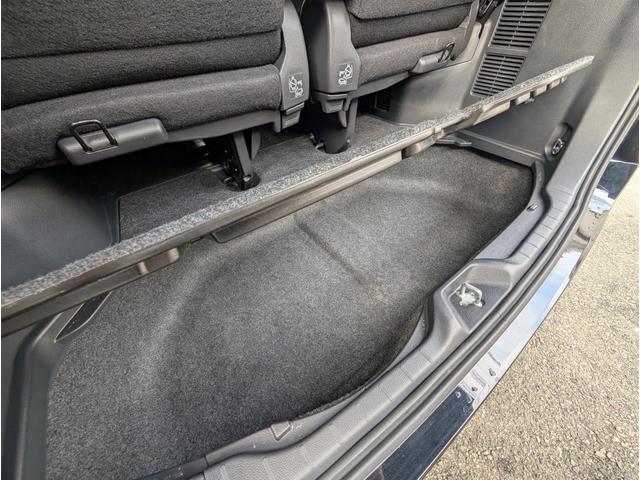 ヴォクシー Ｓ－Ｚ　モデリスタエアロ（Ｆ．Ｓ．Ｒ）　天井モニター　大型ナビフルセグＴＶ　リヤフィルム施工済み　両側パワースライドドア　前後ドライブレコーダー　ブラックハーフレザーシート　ＴＶキャンセラー　禁煙車　７人乗り（24枚目）