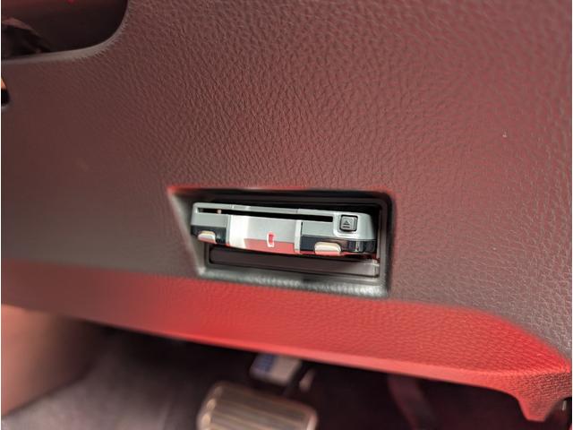 スイフトスポーツ ベースグレード　エアロ　テイン車高調（純正あり）　ＧＲＯＷフロントグリル（純正あり）　モンスタースポーツマフラー（純正あり）　グレッディリヤウイング　３連メーター　ナビフルセグＴＶＢＴ　クルコンパドルシフト　１オーナ（36枚目）