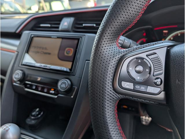 シビック タイプＲ　無限カーボンステアリング　無限ブルーミラー　Ｇｒｇｏセキュリティーシステム　モレルピラーツイーター　スーパーキャットレーダー　前後ドラレコ　無限フロアマット　ナビフルセグＴＶＢカメラ　Ｃセンサー禁煙車（15枚目）