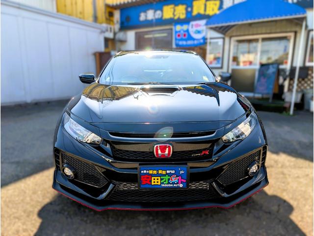 シビック タイプＲ　無限カーボンステアリング　無限ブルーミラー　Ｇｒｇｏセキュリティーシステム　モレルピラーツイーター　スーパーキャットレーダー　前後ドラレコ　無限フロアマット　ナビフルセグＴＶＢカメラ　Ｃセンサー禁煙車（17枚目）