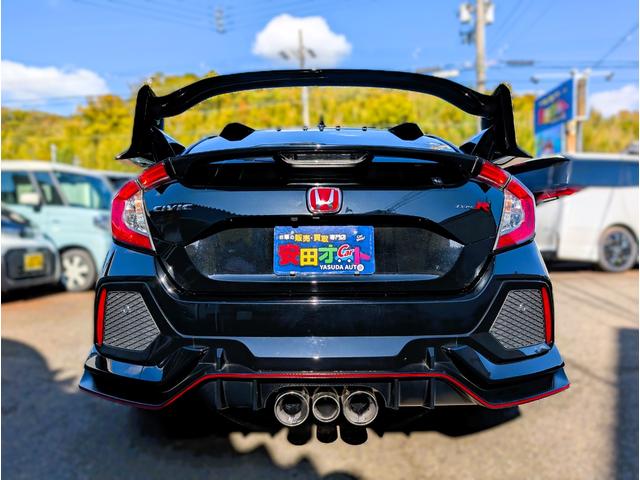 シビック タイプＲ　無限カーボンステアリング　無限ブルーミラー　Ｇｒｇｏセキュリティーシステム　モレルピラーツイーター　スーパーキャットレーダー　前後ドラレコ　無限フロアマット　ナビフルセグＴＶＢカメラ　Ｃセンサー禁煙車（21枚目）