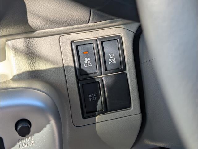 エブリイワゴン ＰＺターボスペシャル　ハイルーフ　両側パワースライド　衝突軽減ブレーキサポート　オートステップ　ナビフルセグＴＶバックカメラブルートゥース　コーナーセンサー　フォグランプ　革調シートカバー　禁煙車　スマートキー（33枚目）