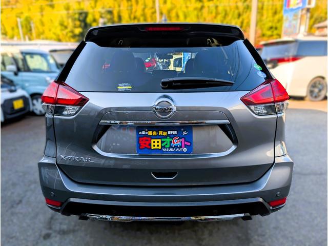 エクストレイル ２０Ｘ　電動パワーゲート　ナビフルセグＴＶバックカメラブルートゥース　ドライブレコーダー　ブラックレザーシート　コーナーセンサー　アイドリングＳＴＯＰ　１オーナー　禁煙車（13枚目）