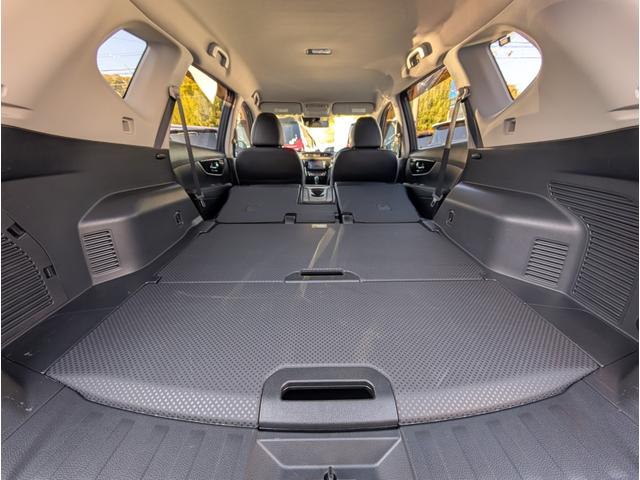 エクストレイル ２０Ｘ　電動パワーゲート　ナビフルセグＴＶバックカメラブルートゥース　ドライブレコーダー　ブラックレザーシート　コーナーセンサー　アイドリングＳＴＯＰ　１オーナー　禁煙車（15枚目）